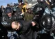 Sute de protestatari paşnici, REŢINUŢI în Rusia. SUA reacţionează!