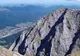 Un turist a căzut într-o prăpastie de 40 de metri în timp ce mergea pe bicicleta în Masivul Bucegi