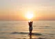Tânăra s-a dezbrăcat, şi-a făcut cruce şi a dispărut în mare, la Mangalia. E de negăsit!