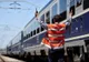 Un tren pe ruta Timişoara Nord – Bucureşti Nord cu 300 de pasageri, blocat în câmp o oră 