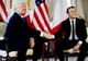 Trump, declarație BOMBĂ despre președintele Franței: ”Îi place să mă țină de mână!”