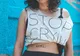 Cine este tânăra ridicată de jandarmi, la manifestaţia din Cluj. Mesajul său postat pe Facebook