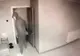 Au plecat în vacanță. Le-a venit o notificare pe telefon cu imagini live din casa lor. Au încremenit