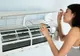 O tânără a paralizat din cauza aerului condiţionat: "Am faţa deformată"  