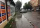 Furtună în Vrancea. O femeie a ajuns la spital, lovită de o creangă. Acoperișuri, avariate