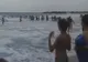 VIDEO. Lanț uman pe litoral pentru salvarea de la înec a două adolescente