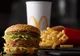 INCREDIBIL: Produse de fast food de la un celebru lanț american, vândute pe internet la prețuri URIAȘE, la Moscova