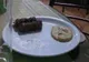 A comandat mici cu muștar, dar viermii colcăiau în farfurie. Cum se apără patronul restaurantului