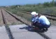 Șocant! Copil de 4 ani spulberat de tren, după ce a fost lăsat singur în căruță