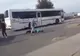 Imagini șocante surprinse în Orăștie! Șofer lovit cu putere după o ceartă în trafic