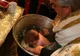 Răstunare de situație în cazul bebeluşului mort după slujba de botez. Concluziile medicilor legiști
