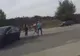 VIDEO. Tânăr lovit cu brutalitate din cauza unui incident în trafic. S-a prăbușit la pământ
