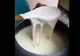 VIDEO. A cumpărat LAPTE de la ţărani, dar a avut un şoc când l-a pus la fiert