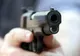 Un bărbat, împuşcat mortal de un poliţist