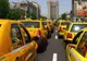 Lovitură pentru bucureştenii care merg cu taxiul. Ce vor vedea luni dimineaţă, când îl vor folosi