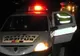 Polițistă de 28 de ani, rănită grav după ce a intrat cu mașina sub o basculantă