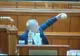 Opoziția i-a trântit premierului mercurialul scumpirilor. Oul, armă de atac în Plen