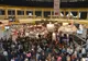 VIDEO.Ipostaza rușinoasă în care au fost surprinși unii români la Gaudeamus: „N-au rezistat ispitei”