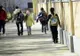 Decizie în cazul învăţătoarei din Bistriţa, acuzată că loveşte şi terorizează 16 elevi