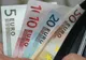 Comisia Europeană avertizează Guvernul: deficitul va sări la 3,9%