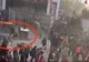 Momentul TERIFIANT în care un tigru scapă din cuşca sa, la circ, şi ATACĂ mulţimea.Doi copii, răniţi