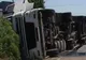 Accident pe DN 6. Un TIR s-a răsturnat și a luat foc. Șoferul a murit