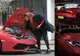 Cum şi-a TUNAT  maşina o moldoveancă stabilită la Londra. Toţi se opresc să-i facă fotografii!