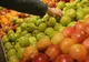 Adevărul despre MERELE din supermarketuri pe care puţini îl ştiu. După ce ştii, le mai consumi?
