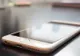 Apple va lansa un iPhone cu ecran dublu