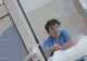 VIDEO. Caz halucinant într-un spital din România. Ignorat de infirmierele care spărgeau semințe