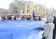 Protest anti-corupție la Timișoara. Participanții au desfășurat un drapel uriaș al Uniunii Europene
