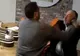 Doi jurnalişti s-au luat la bătaie în direct. Motivul e halucinant!