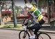 De tot râsul! Ce a putut să facă un biciclist cu unul dintre cei 12 apostoli! 