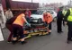 Accident bizar la Iaşi, trei muncitori care asfaltau grav răniţi (VIDEO)