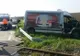 Accident grav în judeţul Timiş, un tren a lovit în plin o dubă