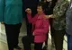 Admiratoarele au stat la coadă pentru o poză cu acest ministru din cabinetul Dăncilă