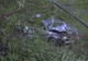 Accident ca-n filme! Au aterizat cu mașina într-o grădină