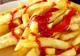 Mănânci cartofii prăjiţi cu ketchup? Ce se întâmplă în organismul tău când faci această combinaţie