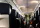Trei alimente pe care n-ar trebui să le mai consumi în avion