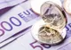 Prețul aurului atinge un nou nivel record. Leul s-a depreciat în favoarea Euro