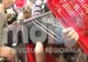 Tradiţional românesc: inaugurare cu sobor de preoţi şi bătaie pentru "promoţíi"  