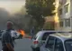S-a crezut mecanic auto, şi-a incendiat maşina şi a ajuns la spital (VIDEO)