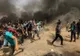 Peste o sută de palestinieni au fost răniţi în urma unor confruntări cu armata israeliană