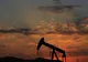Prețul petrolului a explodat după anunțul lui Trump. Urmează o vară fierbinte