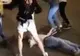 Bătaie ca în filme în centrul Capitalei. Scene extrem de violente între un grup de tineri