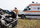 Urmărire ca-n filme, încheiată tragic! Un bărbat, găsit fără suflare lângă maşina făcută zob