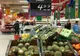 Ananas fără frunze, la preţ mic în supermarketuri. Ce îţi ascund, însă, comercianţii