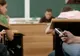 Telefoanele mobile, INTERZISE în şcolile primare şi generale. Unde se întâmplă acest lucru 