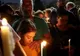 Imagini emoţionante. Incendiu Grecia: Sute de lumânări aprinse în centrul Atenei