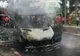 Microbuz în flăcări în Pipera. Nu sunt victime